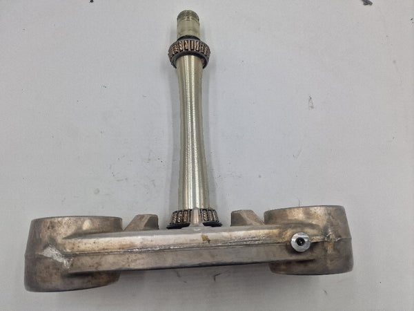 STEM SUB-ASSY., STEERING (HONDA CRF250 2004) 53219-MEN-000